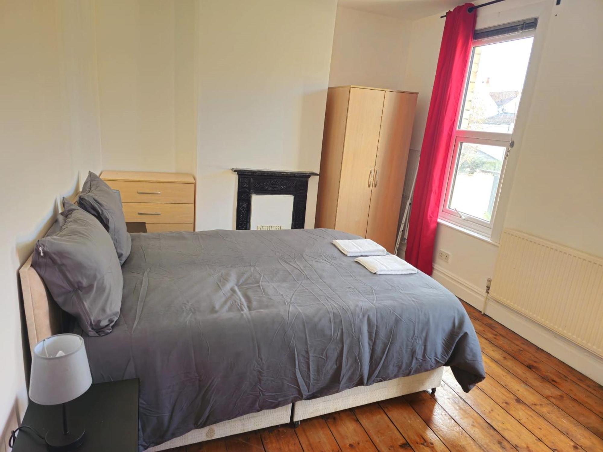 Delightful Room By Gloucester Road Bristol Kültér fotó