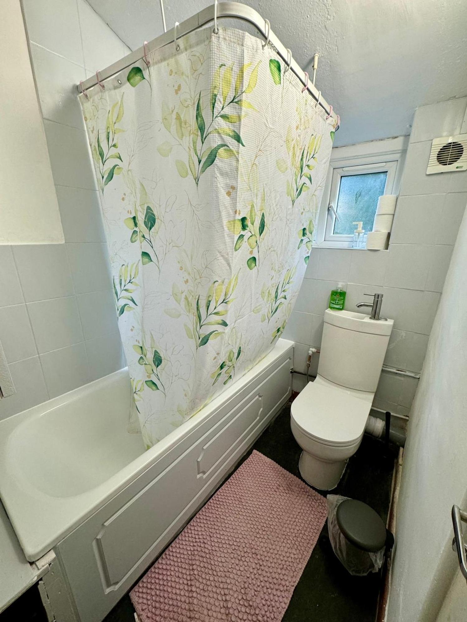 Delightful Room By Gloucester Road Bristol Kültér fotó