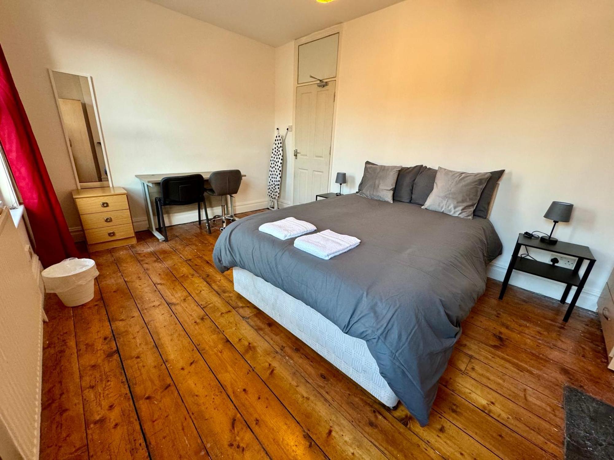 Delightful Room By Gloucester Road Bristol Kültér fotó